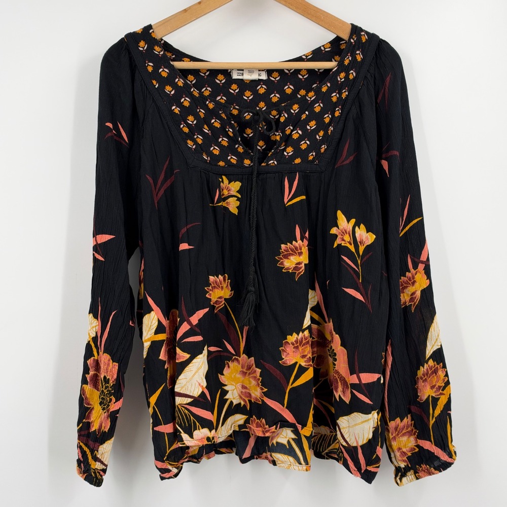 Billabong Ella Bella Peasant Silhouette Blouse Black Floral Boho Top Medium